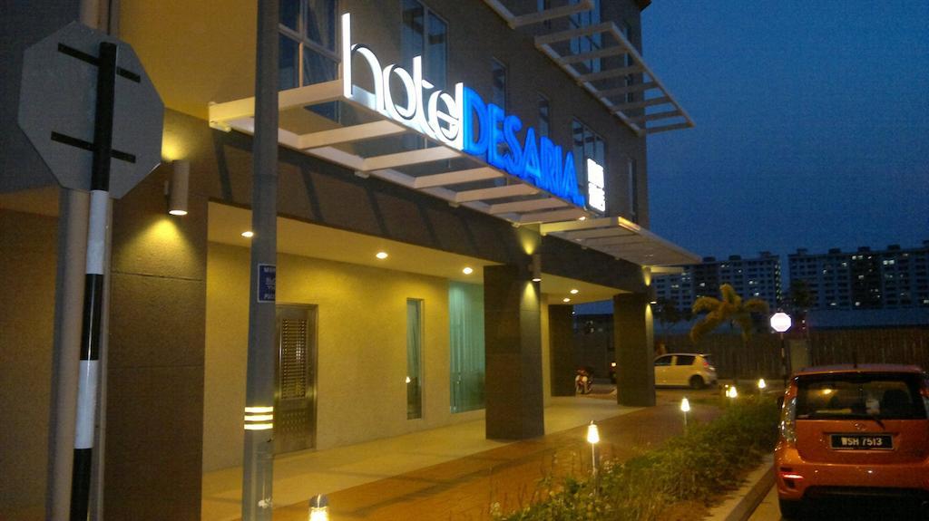Hotel Desaria Petaling Jaya Extérieur photo
