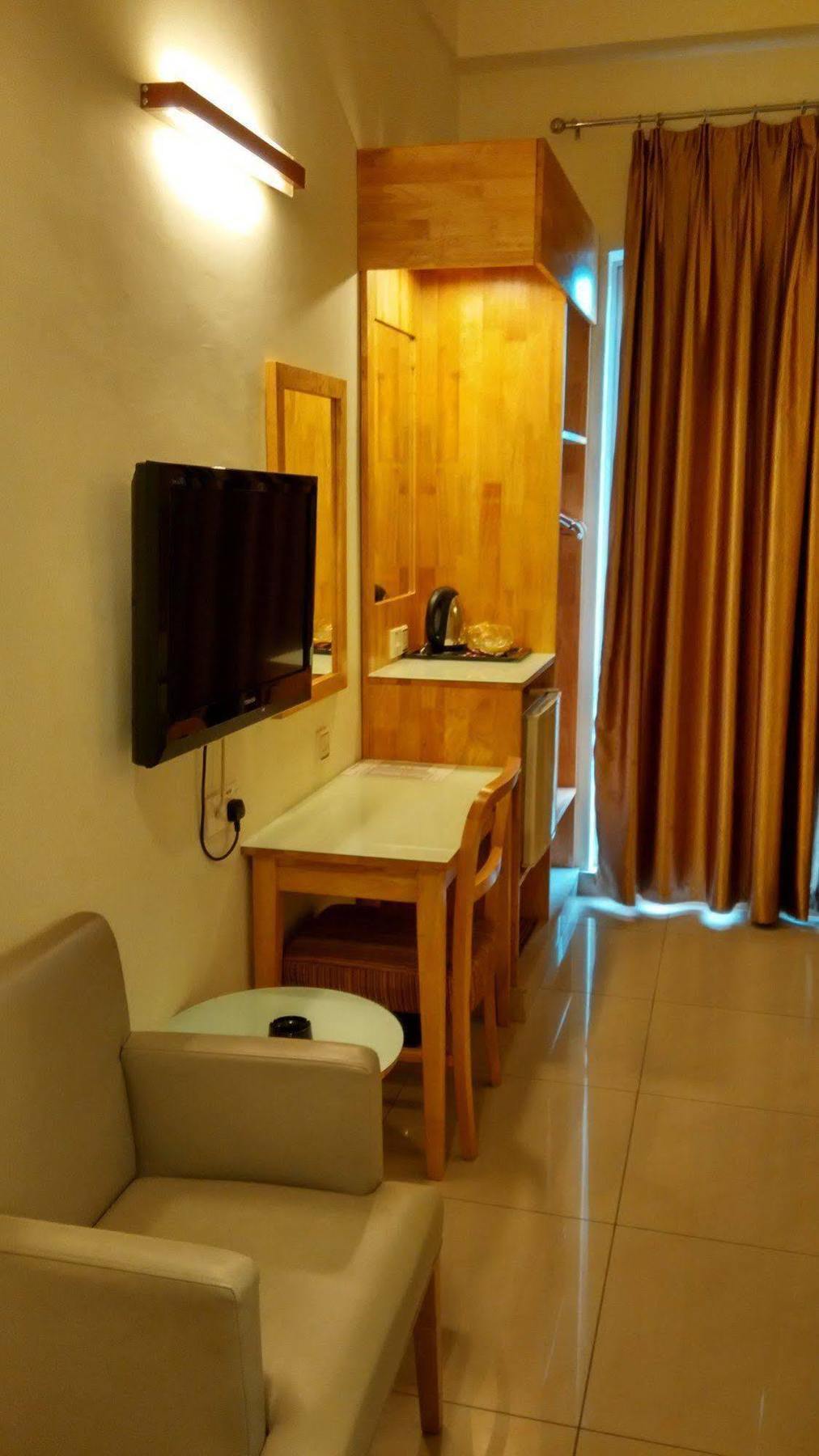 Hotel Desaria Petaling Jaya Extérieur photo